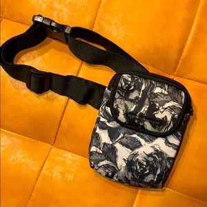 MYTAGALONGS Fanny Pack